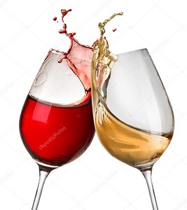 брызги вина в две рюмки
