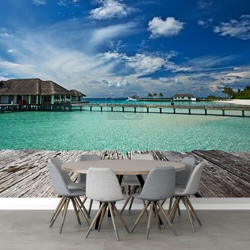 Красивый пляж с водными бунгало Maldives