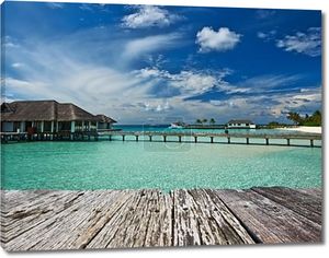 Красивый пляж с водными бунгало Maldives