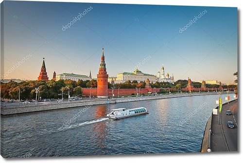 Москва река и вид на Кремль