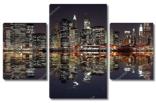Манхэттен с отражением в воде