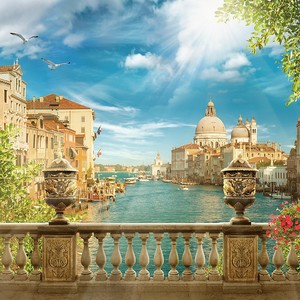Солнечная Венеция с ее невероятной архитектурой
