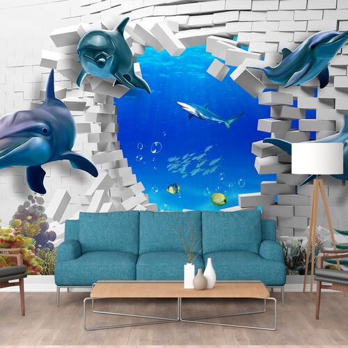Дельфины выплывают из стены