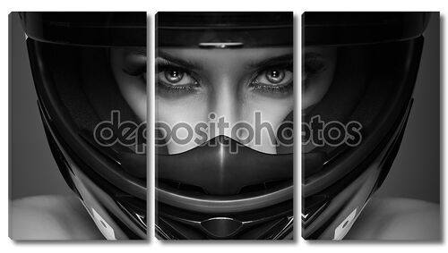 Черно-белые фото женщины в шлеме