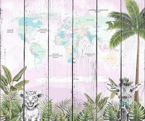 Карта мира для детей на фоне джунглей
