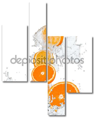 Апельсины в струе воды