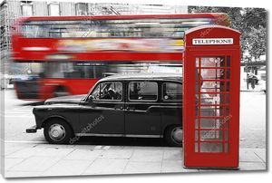 Лондонские телефонная будка и такси