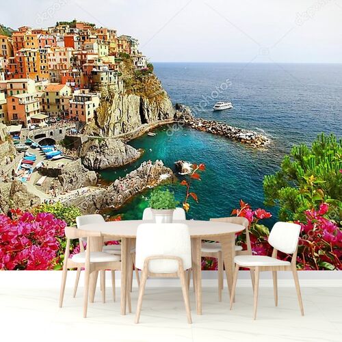 Красивая итальянская деревня на побережье