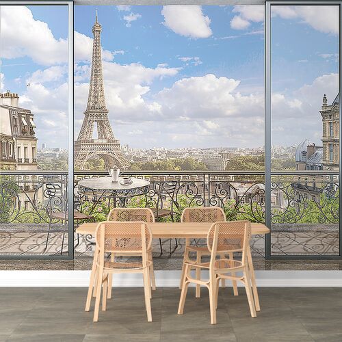 Вид на Париж с ажурного балкона