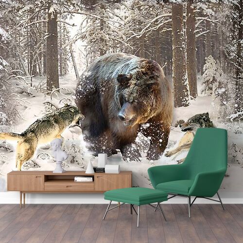 Медведь и стая волков