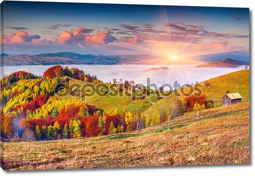 Осенний рассвет в Карпатских горах