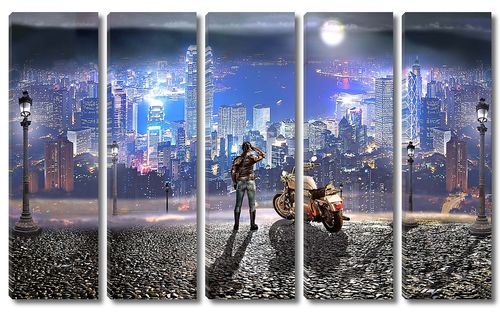 Девушка с мотоциклом над ночным городом