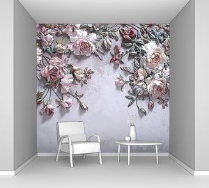 Выпуклые розы на стене