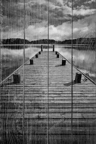 Деревянный мост. черно-белая концепция