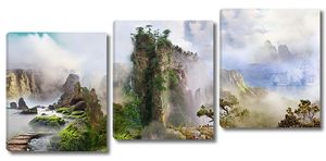 Панорама со скалами в тумане