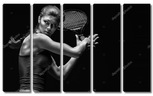 Портрет теннисистки с ракеткой