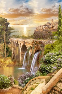 Старинный мост с водопадами