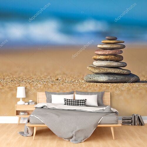 Пирамидка на пляже