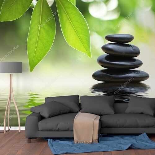 Zen камнями на поверхности воды