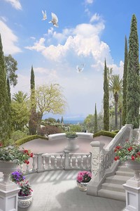 Терраса в саду с видом на средиземное море