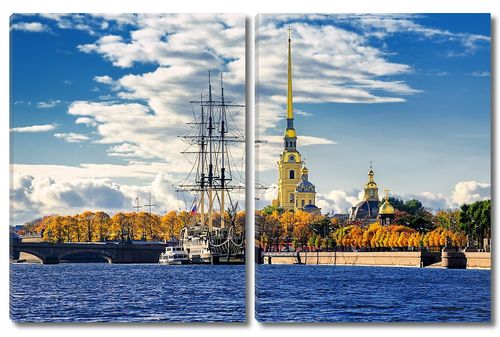Петропавловская крепость и парусник